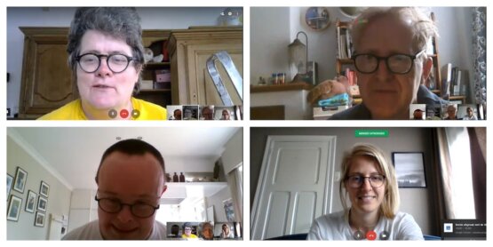 14:04:20 Collage wit